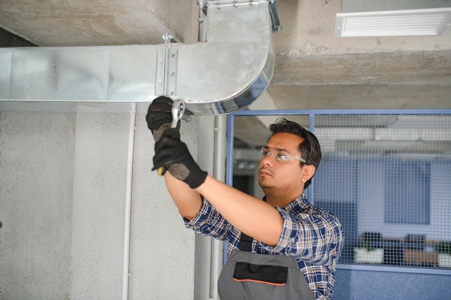 Work with WW Airs Specialist for Duct Cleaning